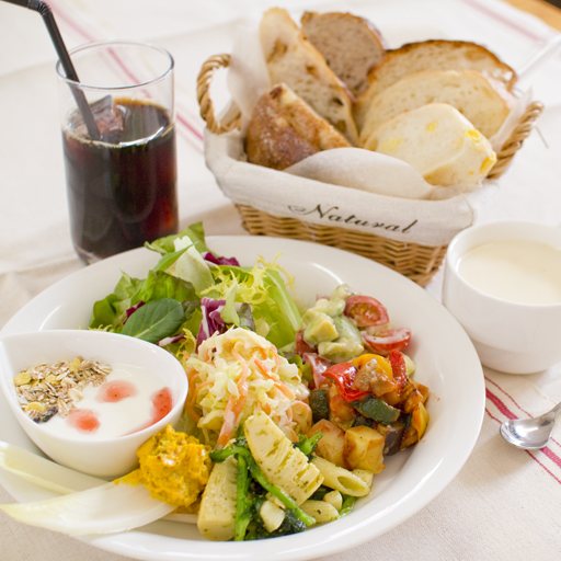 体喜ぶ季節のデリと自家製もっちりパン エビデリ プレートランチ ナチュレ ルビュー カフェ 喫茶店 郡山市西部 ふくラボ