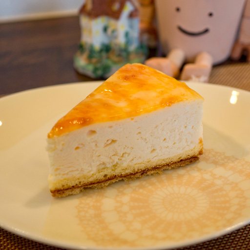 レアとベイクドの2つの魅力が詰まった一品 エビデリ チーズケーキ13 エスボヌール 洋菓子 郡山市北部 ふくラボ