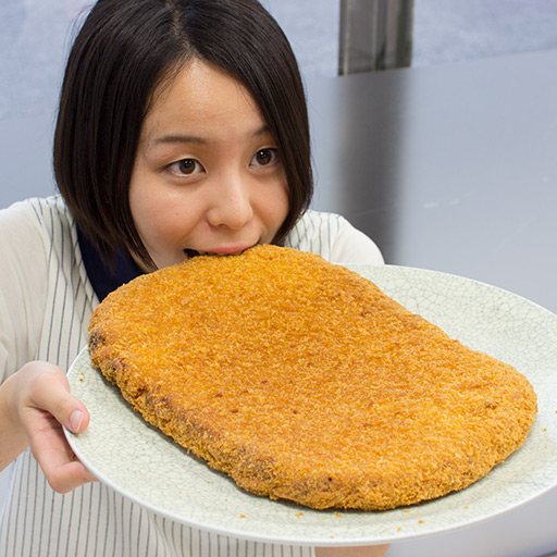 お肉屋さんのメンチカツ 見た目も味もとってもジャンボ デカ盛りいわき 下坂食肉店 お弁当 惣菜 平 内郷 北部 ふくラボ