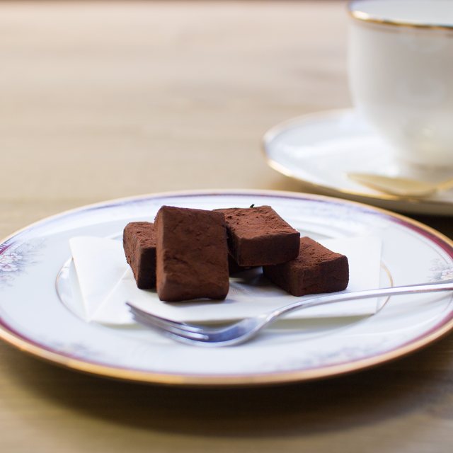 納屋で味わう贅沢チョコレート エビデリ チョコレート特集 納屋カフェ 椿 カフェ 喫茶店 福島市西部 ふくラボ