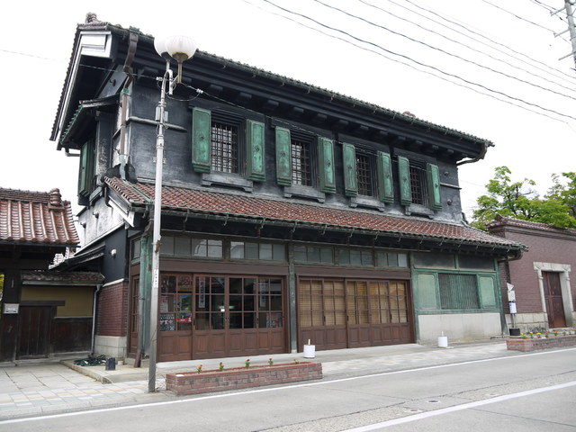 旧甲斐家蔵住宅の写真