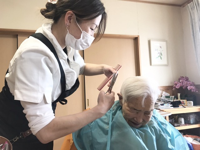 カットサロン あくあ カットサロンアクア 理容室 郡山市西部 ふくラボ カットサロン あくあ カットサロンアクア 理容室 郡山市西部 ふくラボ
