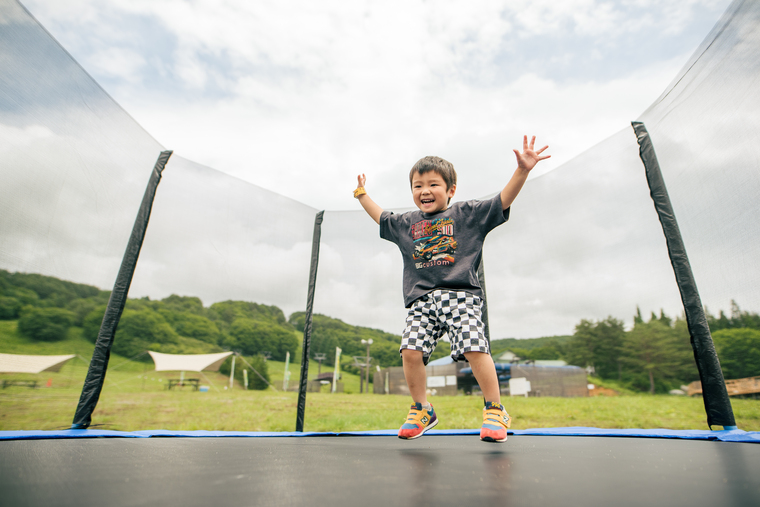 冬はスキー場、夏は広大な遊び場に…！？自然豊かな立地を生かした『ぬまじりの森』！