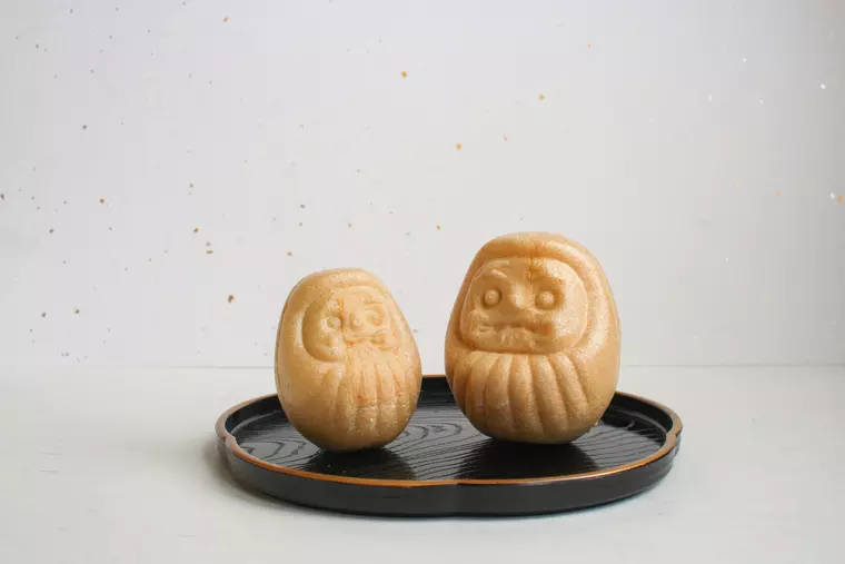 ▲(左)「ミニだるま最中」1個 94円
(右)「だるま最中」1個 140円
(どちらも税込)