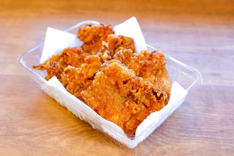 ▲「醤油からあげ」2個 320円(税込)～