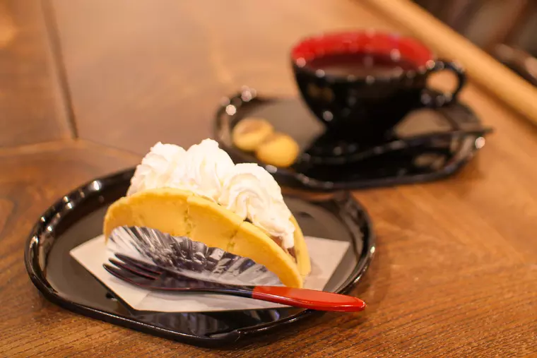 ▲「蔵セット」(蔵コーヒー・お蔵ケーキのセット)780円(税込)
