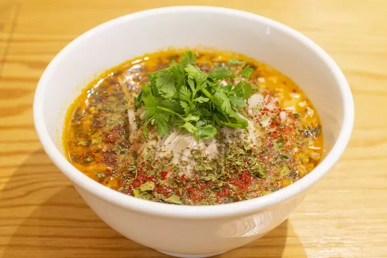 ▲赤い旨辛スパイスラーメン…1,100円(税込)
※辛さは「半辛~3辛」までの4段階から選ぶことが可能。