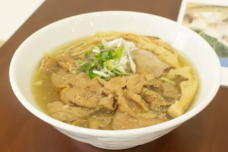 ▲特製もつ煮込ラーメン…1,280円(税込)
※麺は太麺・細麺から選べます(取材時は太麺を選択)