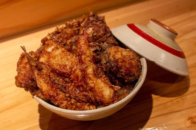 ▲「上天丼」2,100円(税込)