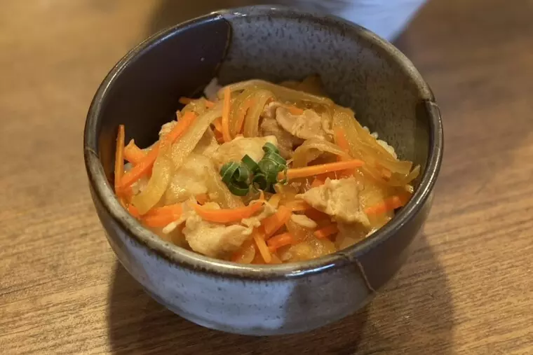 ▲「生姜焼き丼」...300円(税込)