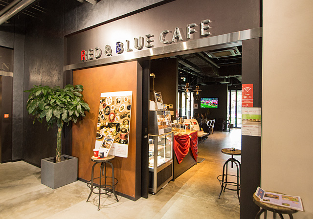 RED & BLUE CAFE
