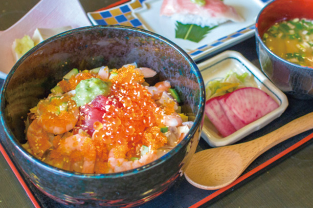海鮮丼ランチ